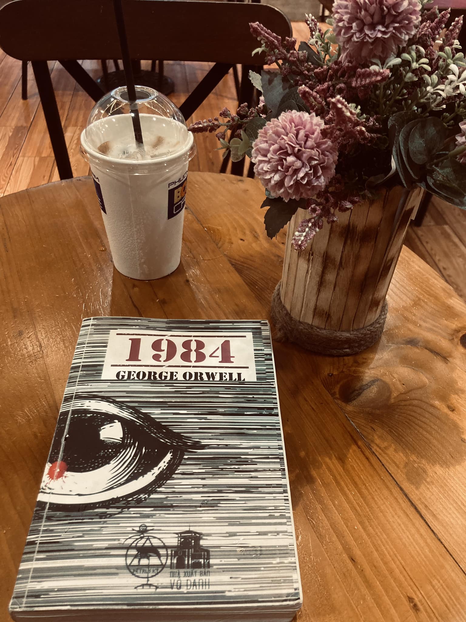 SÁCH HAY NÊN ĐỌC: 1984 GEOGRE ORWELL